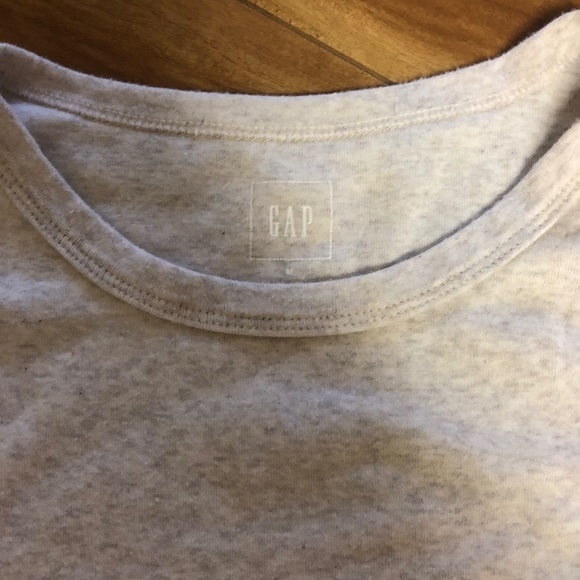 GAP Beige T-shirt (Size M) - Picture 2 of 4